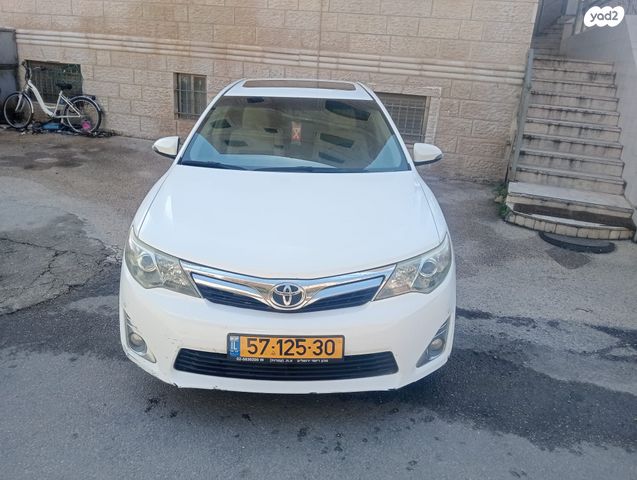 מודעת רכב טויוטה קאמרי