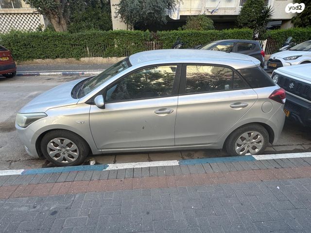 מודעת רכב יונדאי i20