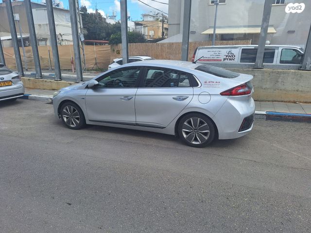 מודעת רכב יונדאי איוניק