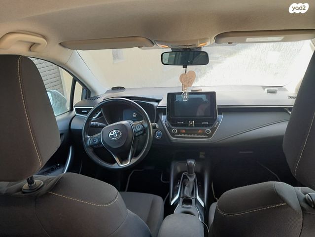 מודעת רכב טויוטה קורולה