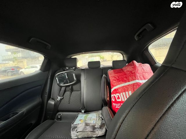 מודעת רכב ניסאן ג'וק