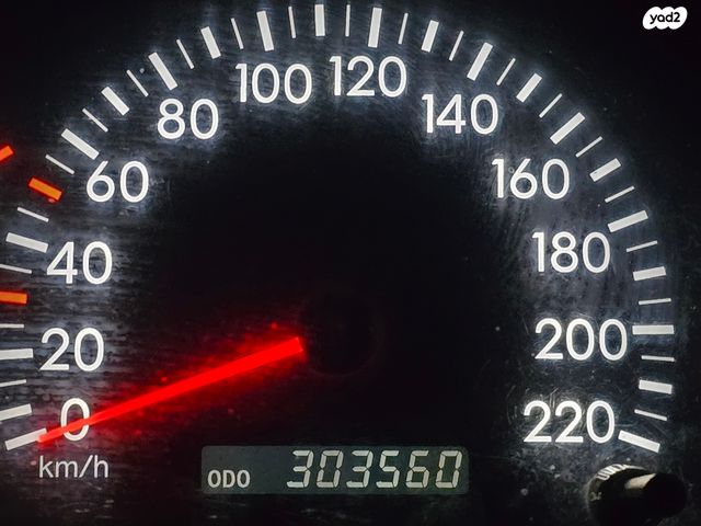 מודעת רכב טויוטה קורולה