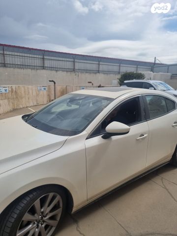 מודעת רכב מאזדה 3