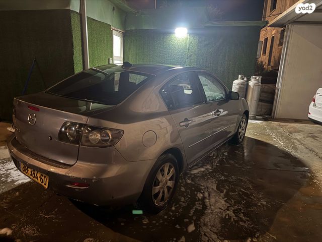 מודעת רכב מאזדה 3