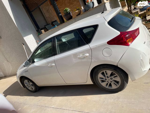 מודעת רכב טויוטה אוריס