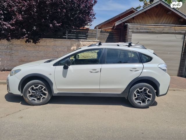 מודעת רכב סובארו XV