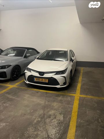 מודעת רכב טויוטה קורולה