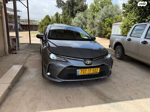 מודעת רכב טויוטה קורולה