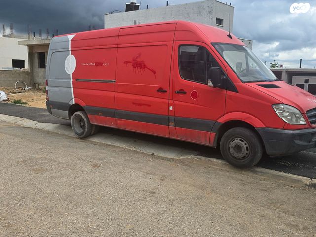 מודעת רכב מרצדס-בנץ ספרינטר