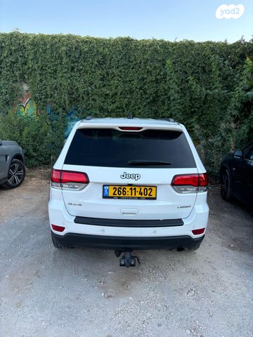 מודעת רכב ג'יפ גרנד צ'ירוקי