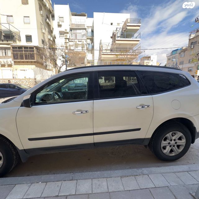 מודעת רכב שברולט טראוורס