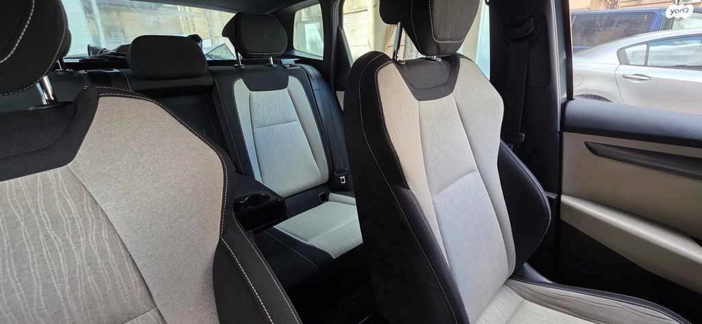 מודעת רכב סקודה קארוק