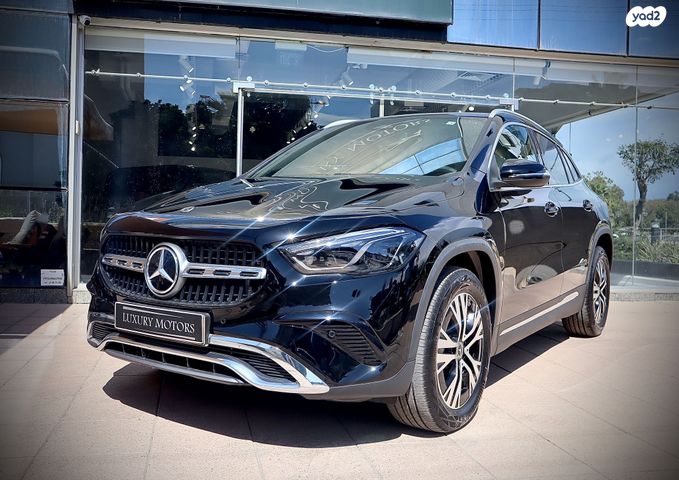 מודעת רכב מרצדס-בנץ GLA