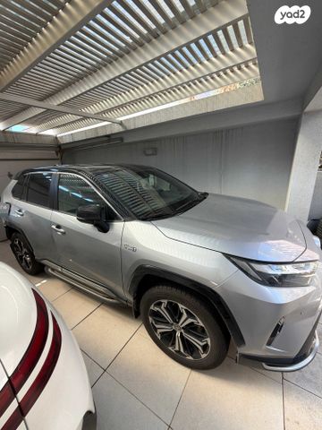 מודעת רכב טויוטה RAV4