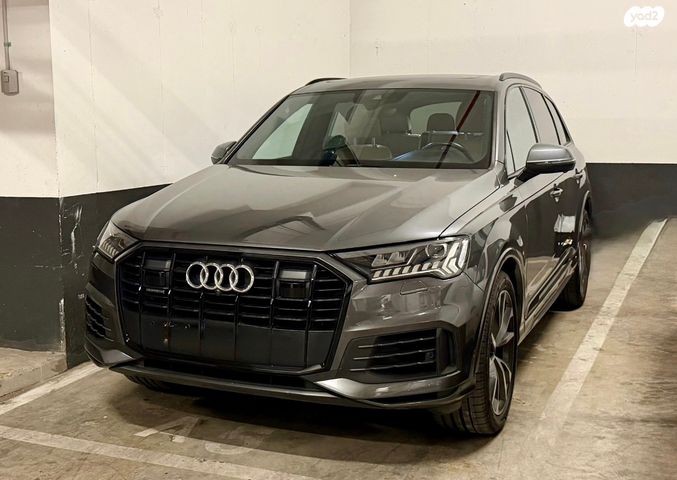 מודעת רכב אאודי Q7