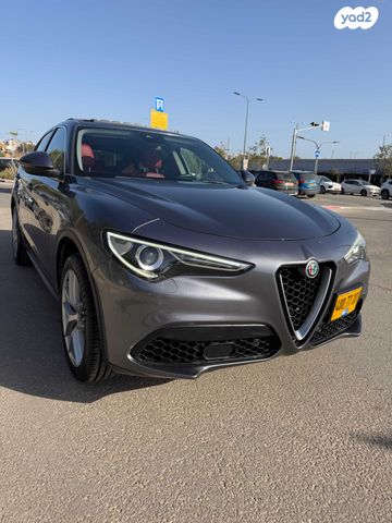 מודעת רכב אלפא רומיאו סטלביו