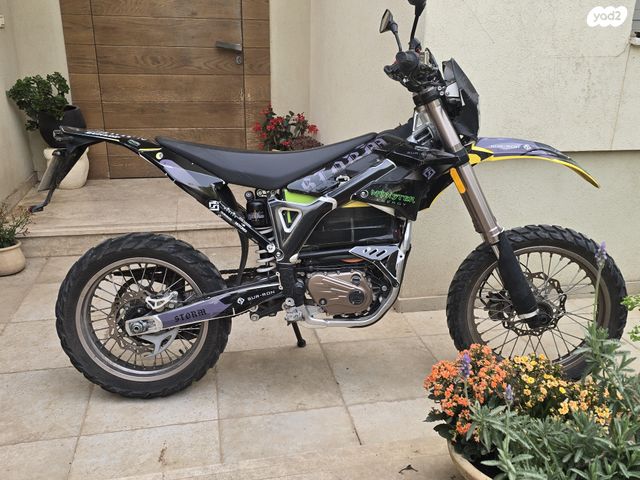 מודעת רכב סורון סטרום בי