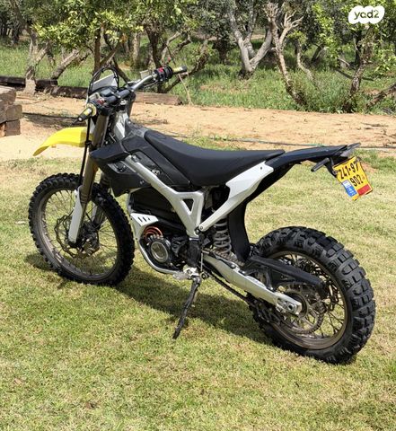 מודעת רכב סורון סטרום בי