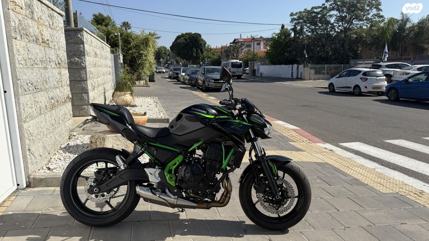 מודעת רכב קאוואסאקי Z650