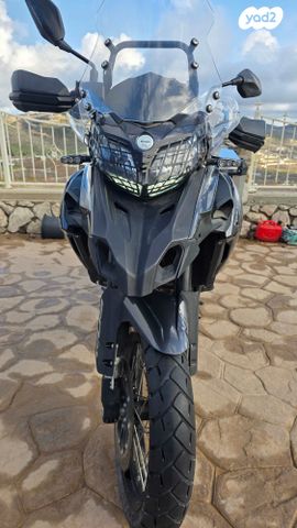 מודעת רכב בנלי TRK502X