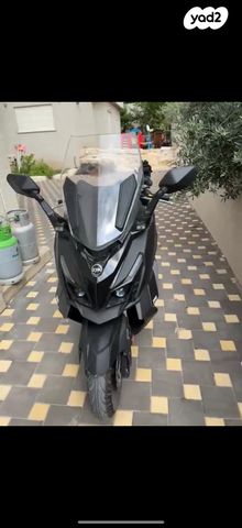 מודעת רכב סאן יאנג קרוזים 300