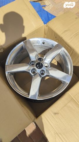 feedItemObj.data.row_1