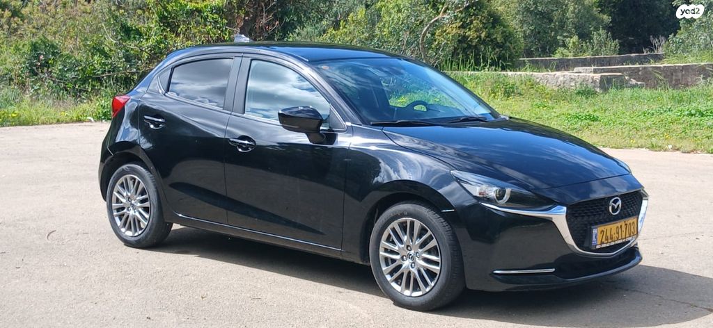 מודעת רכב מאזדה 2