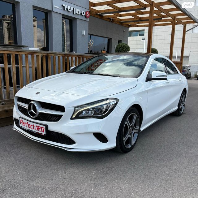 מודעת רכב מרצדס-בנץ CLA