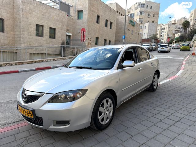 מודעת רכב מאזדה 3