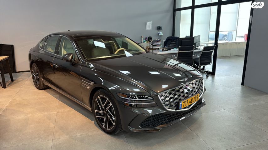 מודעת רכב ג'נסיס G80