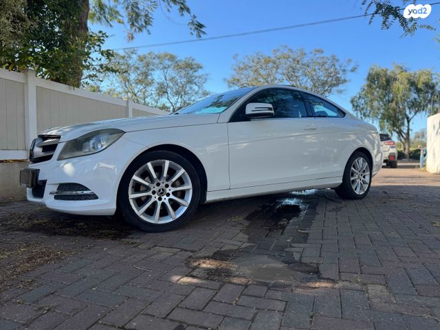 מודעת רכב מרצדס-בנץ C-class
