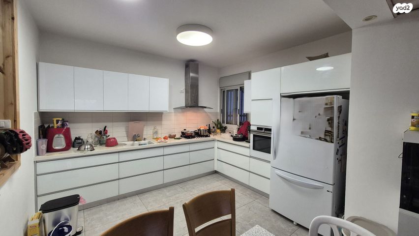 שושנה דמארי 4