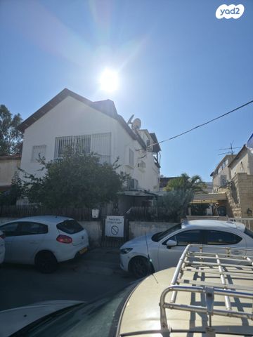 קיבוץ גלויות 20