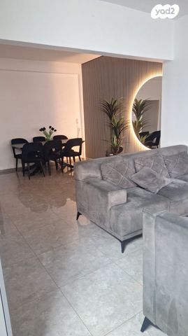 גוש עציון 18