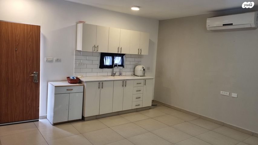 מרדכי אנילביץ' 25