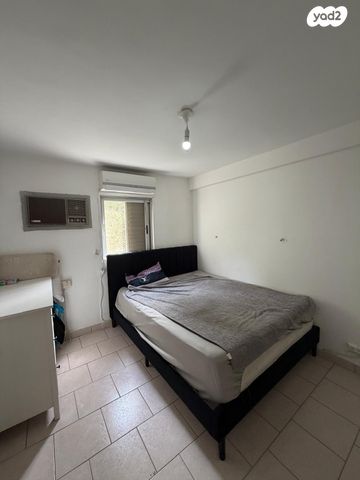 מקווה ישראל 10