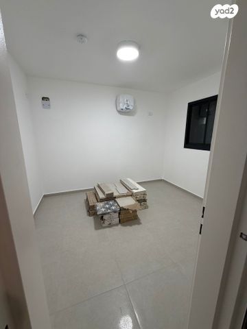 יצחק ארנסט נבנצל 1