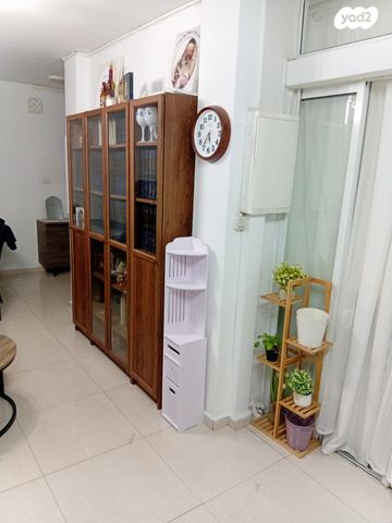 האדמו"ר מרוז'ין 8