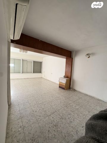 המלך יהואש 7