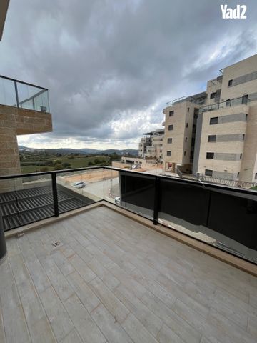 שחם 18
