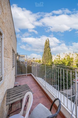 דירה למכירה בירושלים (תיווך) — 3