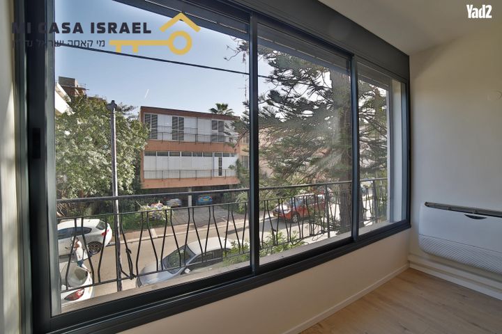 דירה 4 חדרים ברחוב ניל"י, חולון