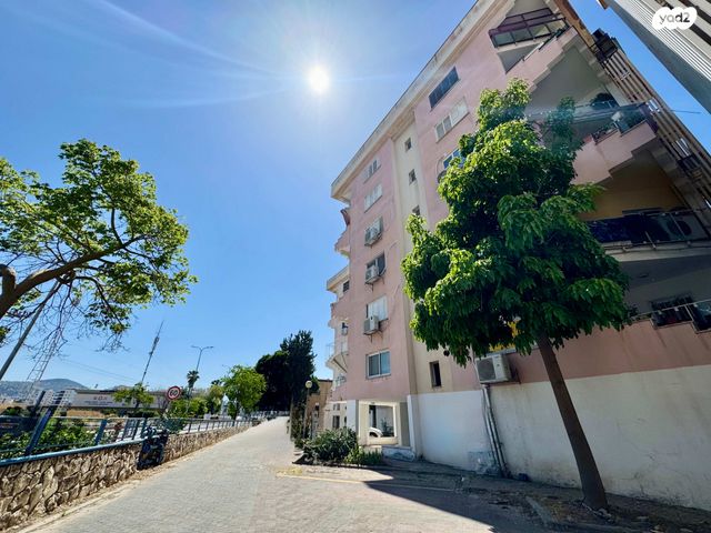 גיורא יוספטל 