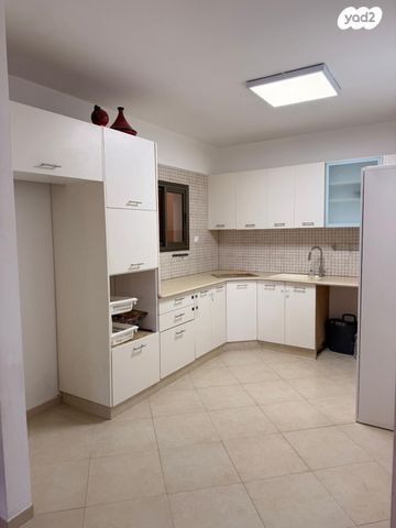 אליעזר שמאלי 8