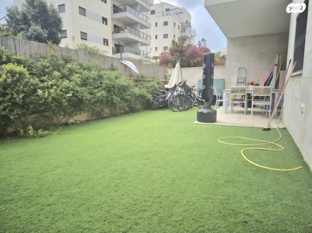 יצחק גרציאני 