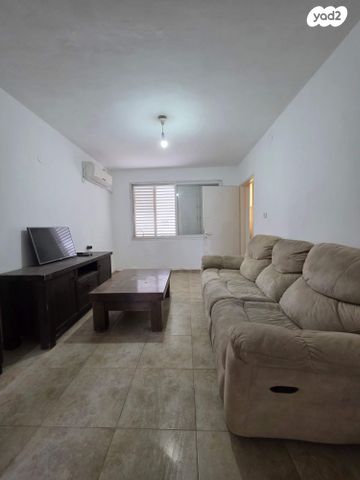 מודעת נכס, הפרטיזנים 1, צור שלום, קרית ביאליק