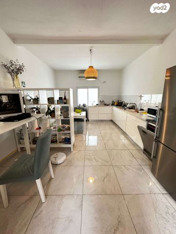 מודעת נכס, סמטת יפתח 8, תל גנים, רמת גן