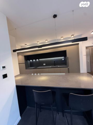 מודעת נכס, פלורנטין, תל אביב יפו