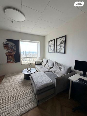 דרך זאב ז'בוטינסקי 7