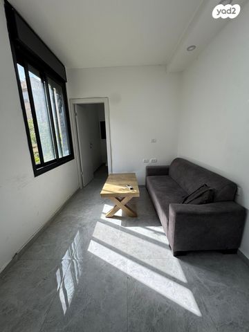 דוד רזיאל 42